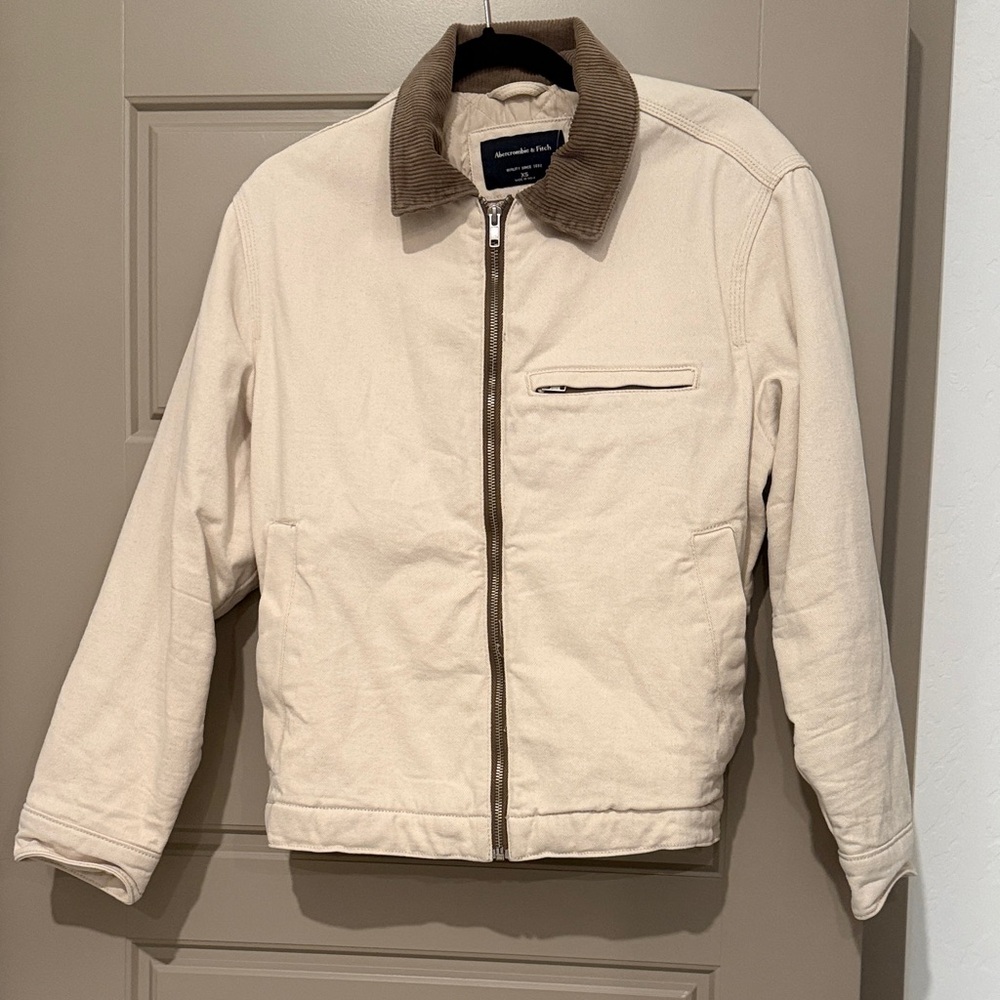 Men’s Abercrombie & Fitch Cream Jacket with Tan Corduroy Collar